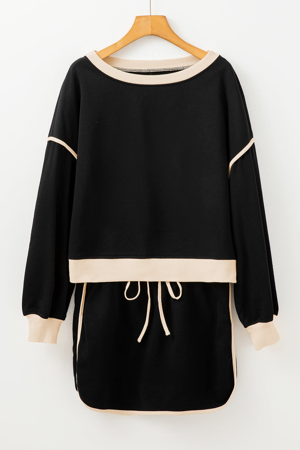 Color Contrast Loose Pullover and Lace-up Waist Skort Set