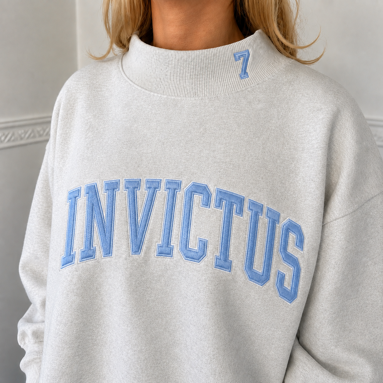 Invictus mockneck embroidered