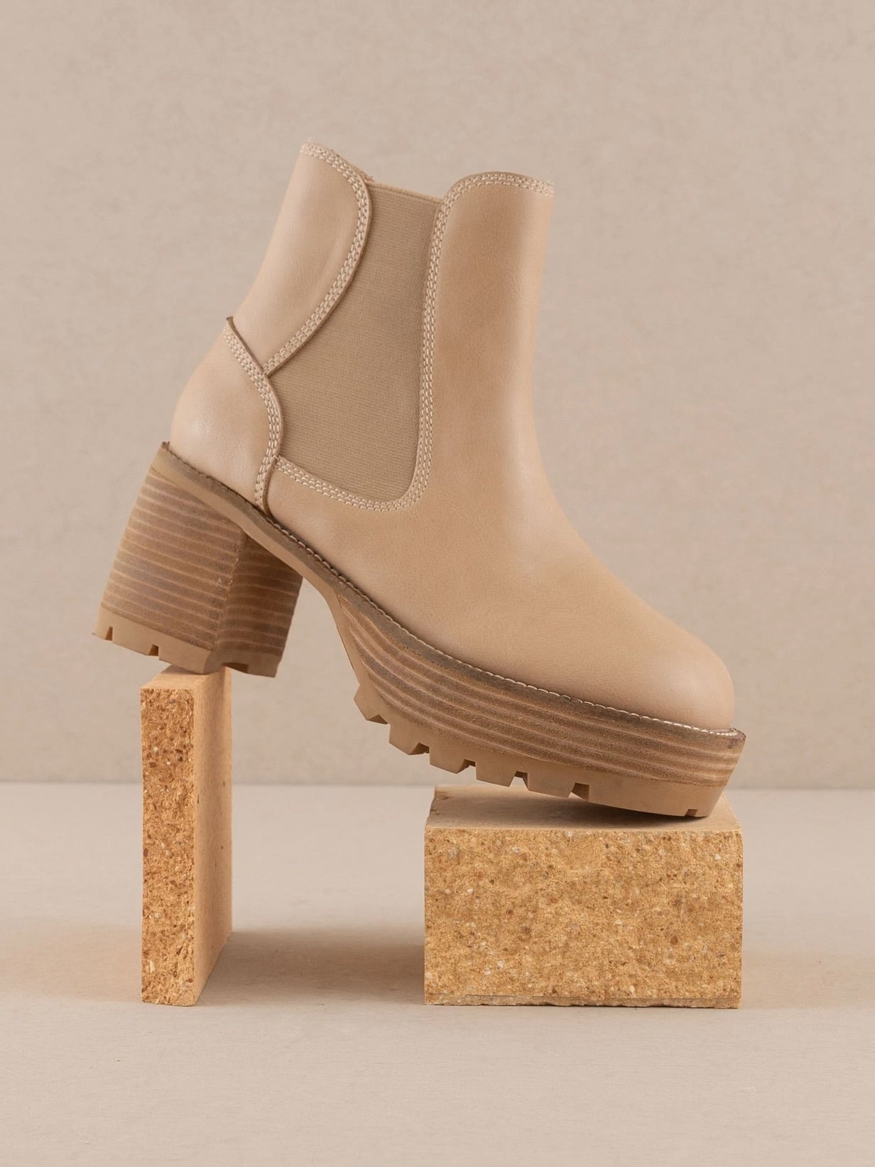 Platform Chelsea Boots