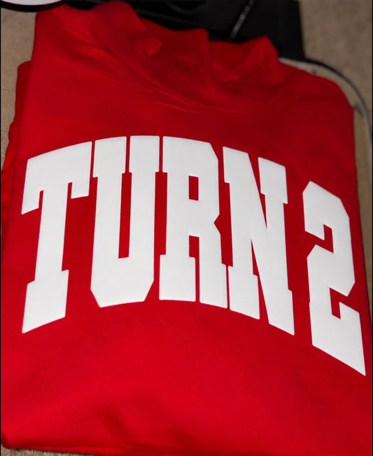 Turn 2 puff mockneck