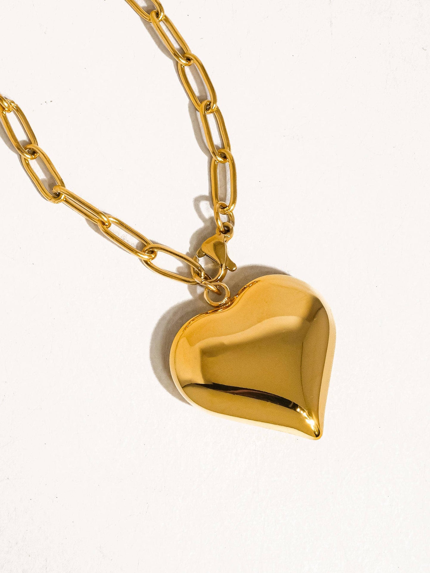 Paris 18K Gold Non-Tarnish Large Heart Chain Necklace